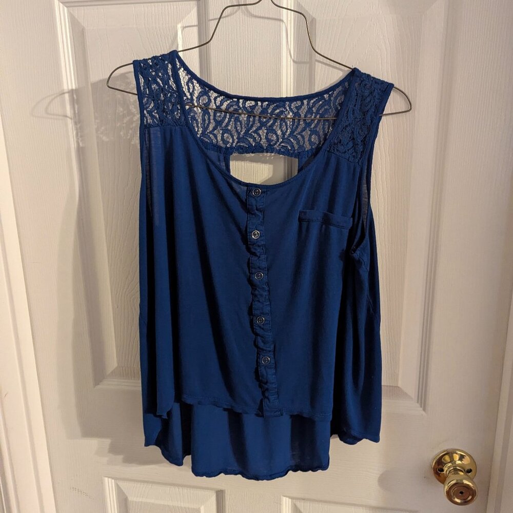 Mine blue tank top made w/ lace and a thin jersey material - L